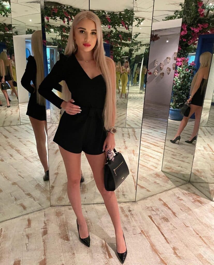Oksana photo 1