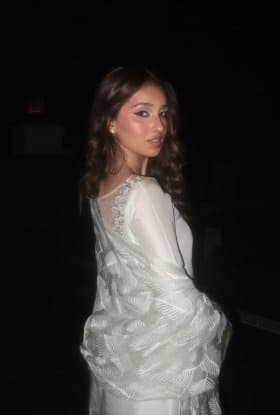 Isha, 24