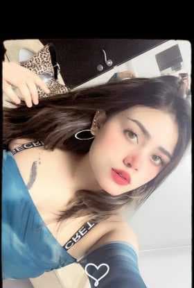 Tiya, 22