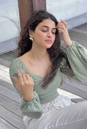 Mariam, 22