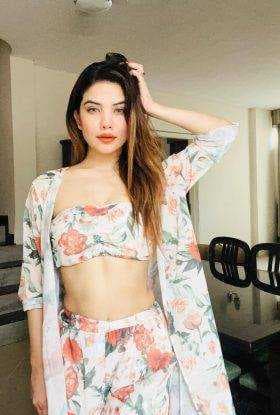 Simran, 22