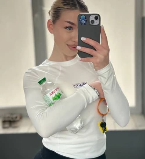 Elina photo 3
